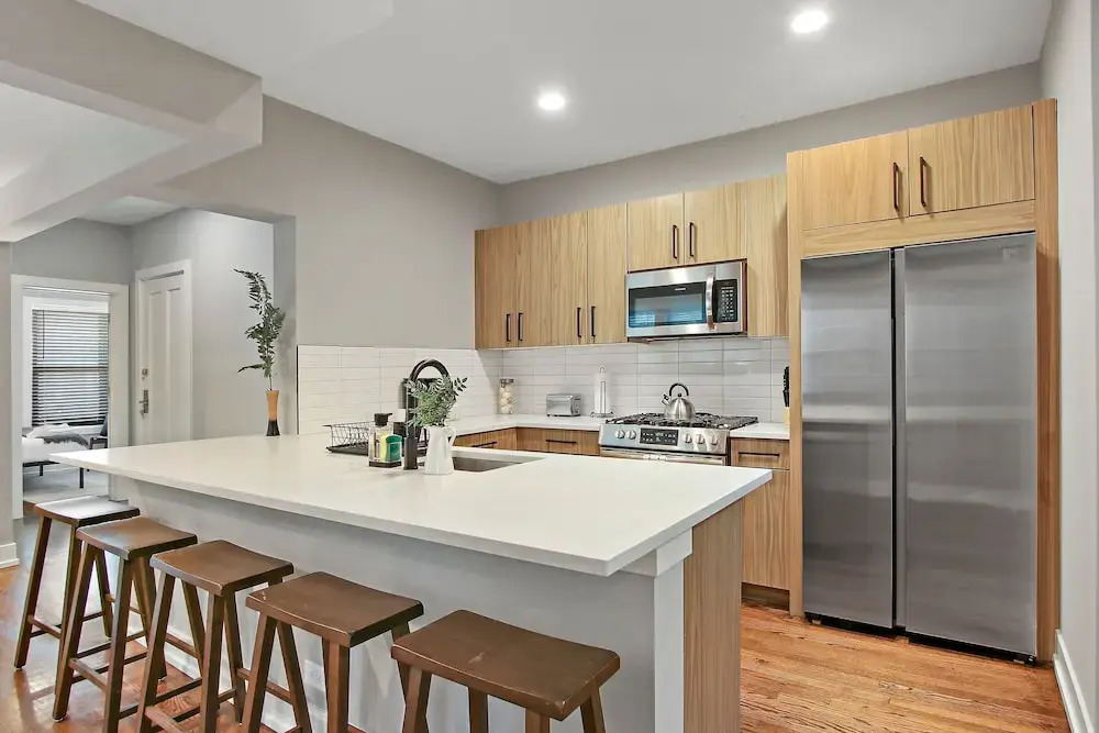 3BR Well-Furnished Apt - Kedzie 3F
