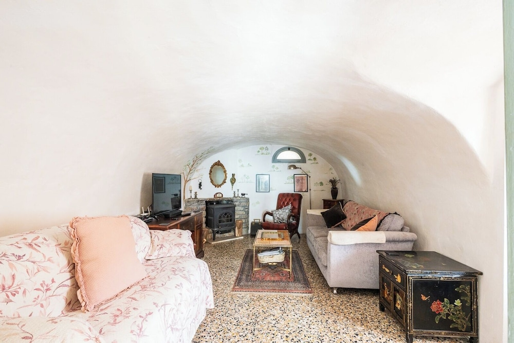 Berzi Bliss Cottage Retreat