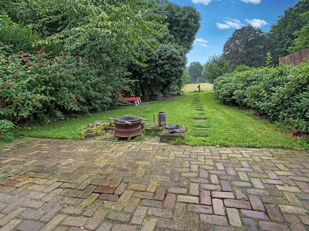 Picturesque Holiday Home in Oldenzaal with Hot Tub