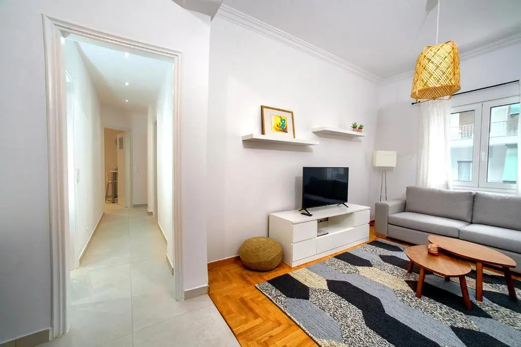 Acropolis area family friendly 2bdr apartment