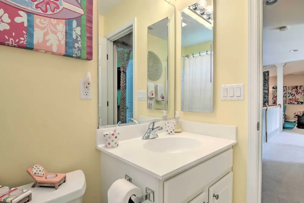 Golf & Beach Home w/ Bikes in Selbyville!