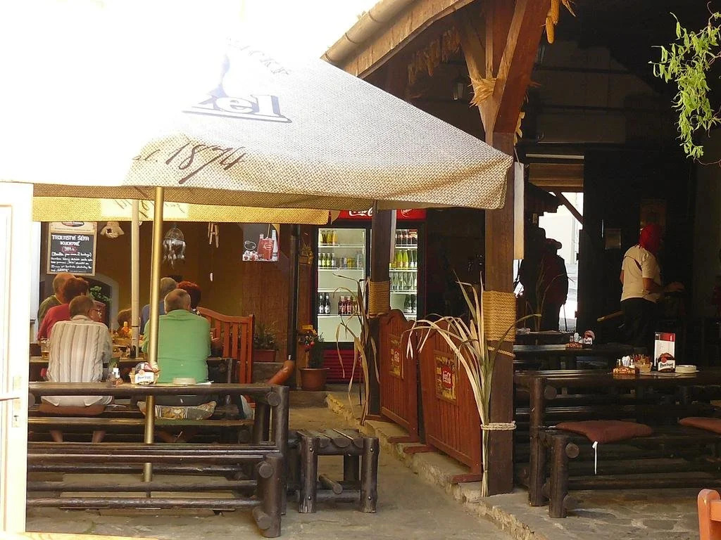 Country Saloon