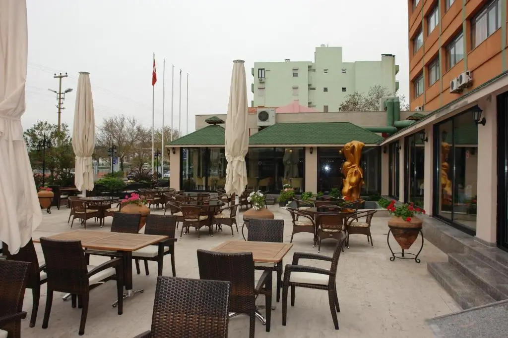Büyük Truva Oteli
