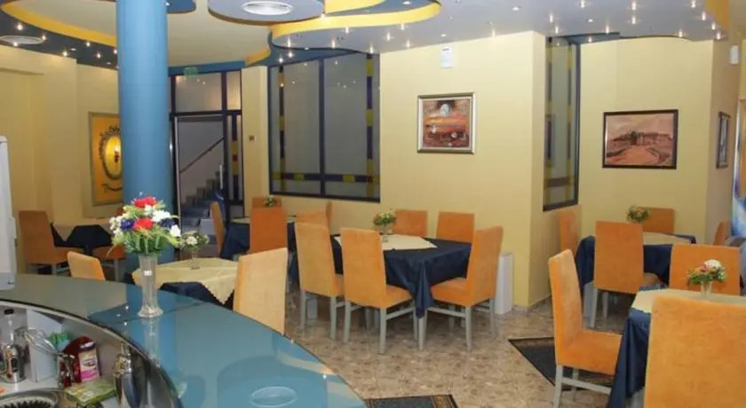 Royal Family Hotel