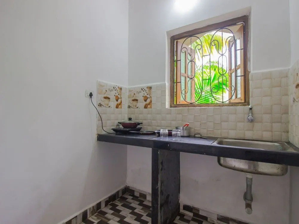 OYO 14904 Home Seaside 1BHK Calangute Beach