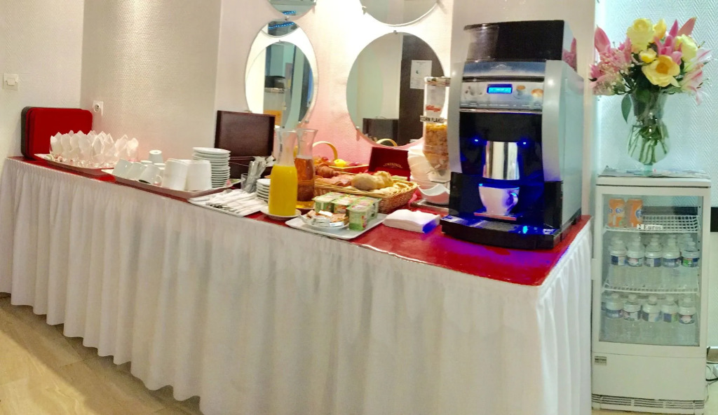 Amadeus Hotel