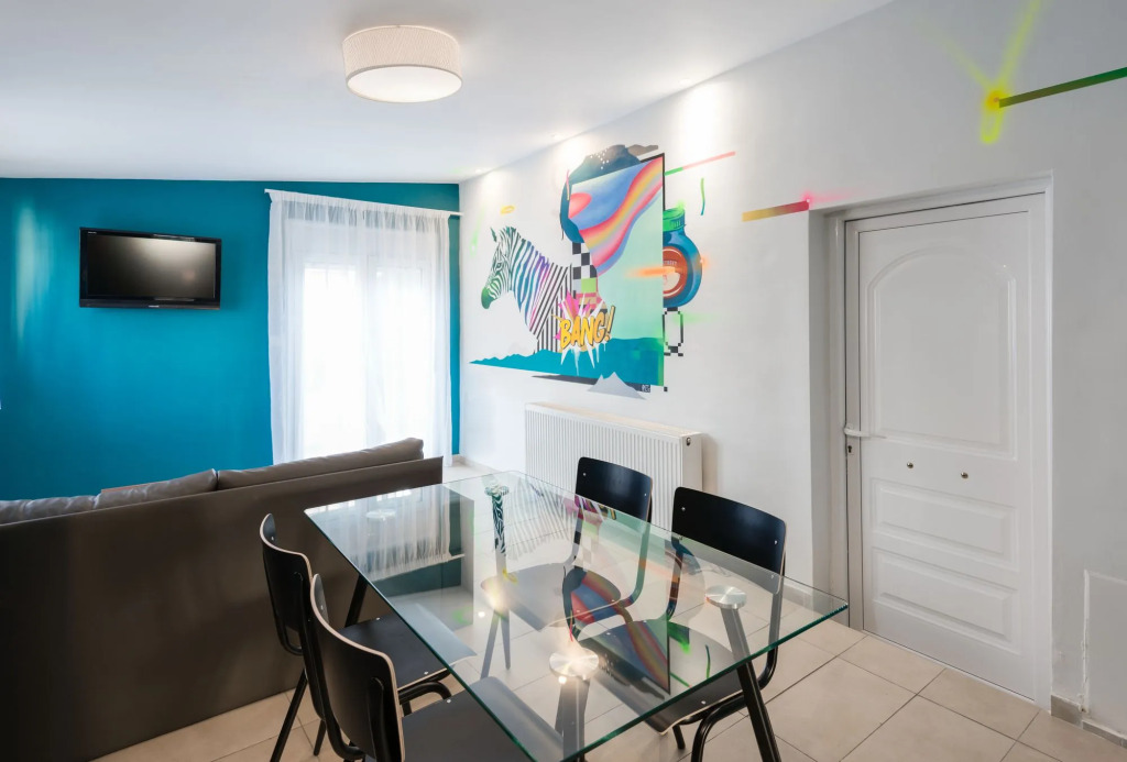 Colors Budget Luxury