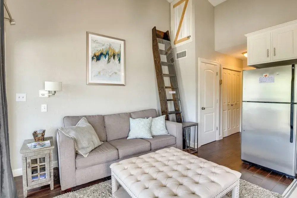 Condo w/ Community Pool & Boat Ramp in Osage Beach
