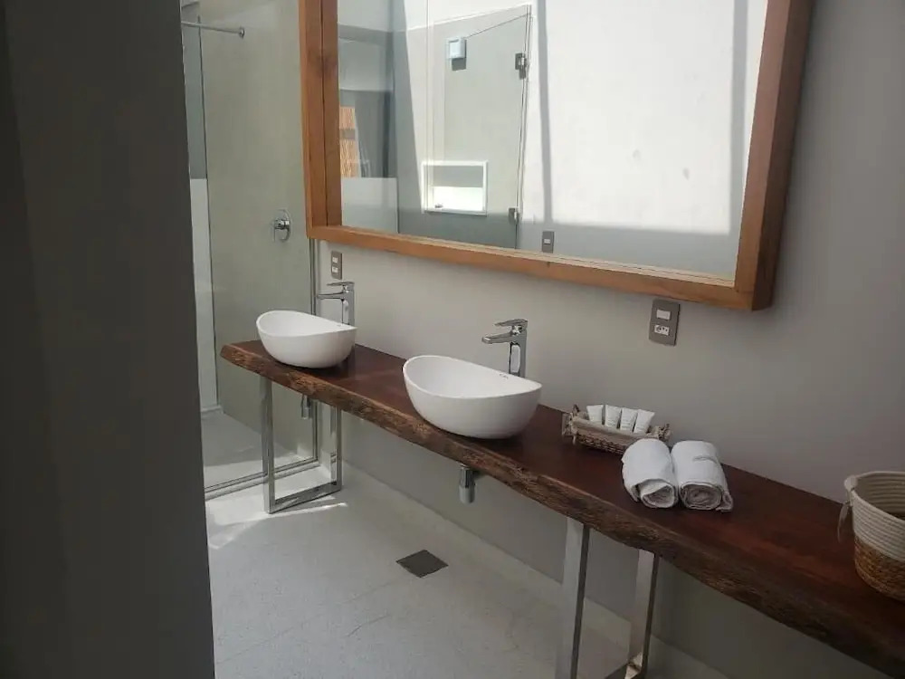 Bahari Suites