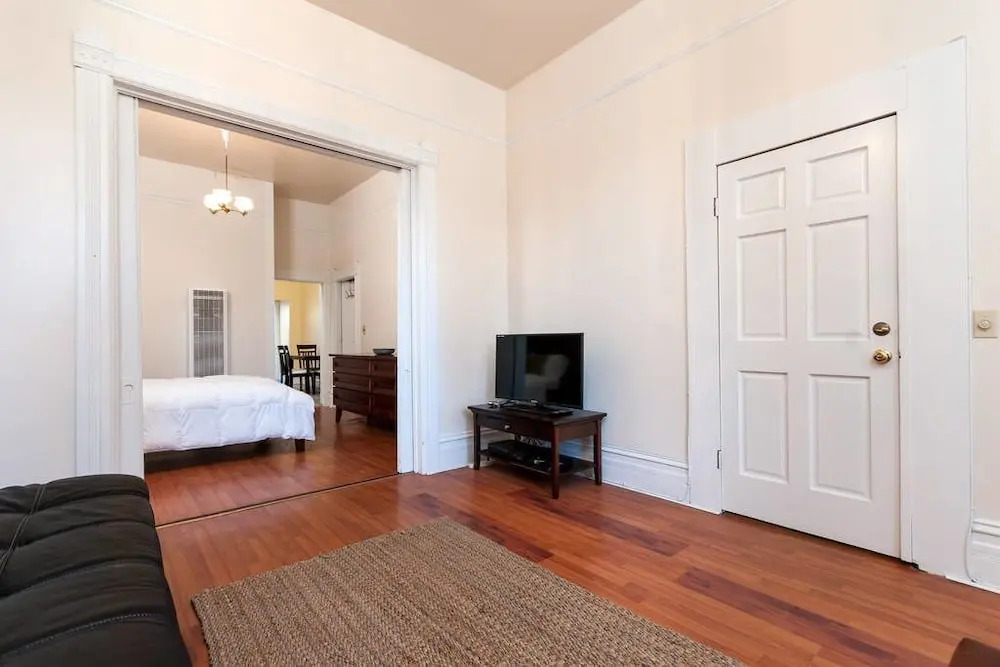 Elegant One Bedroom in Downtown Oakland