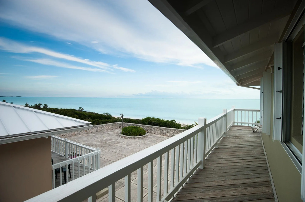 Caribbean Sea Breeze Villas