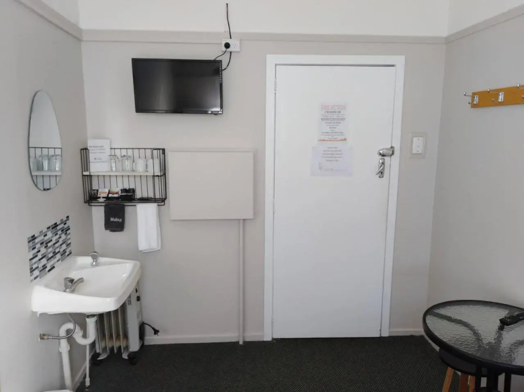 Hokitika Pioneer Hotel