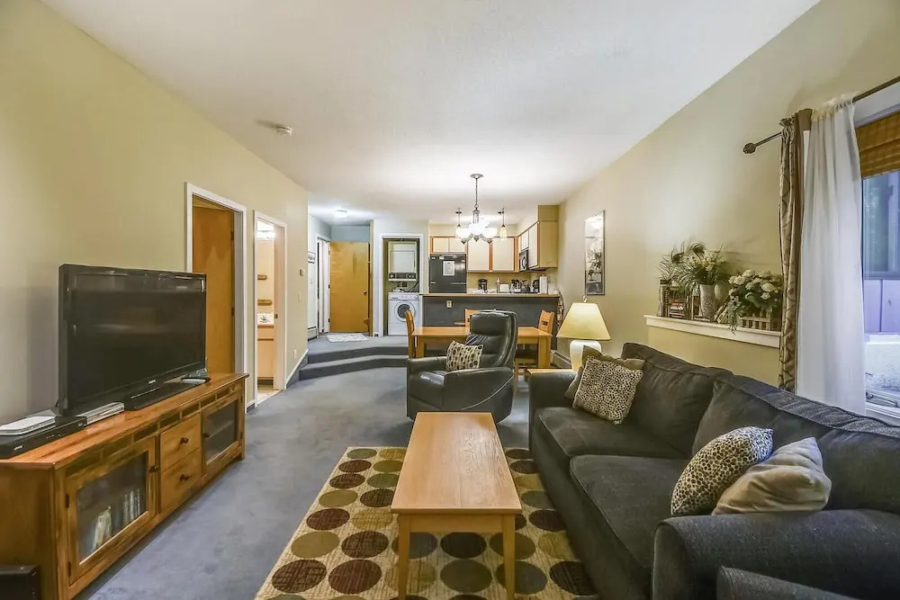 Woods Village 34