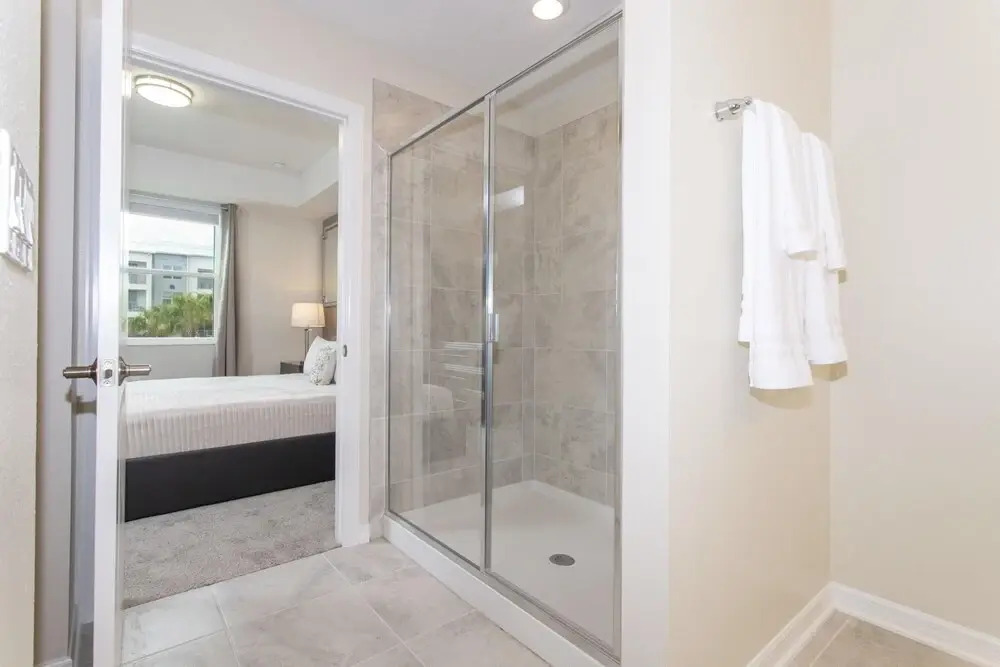 Wonderful 2 Bd Apartment Close to Disney Storey Lake 204 3180