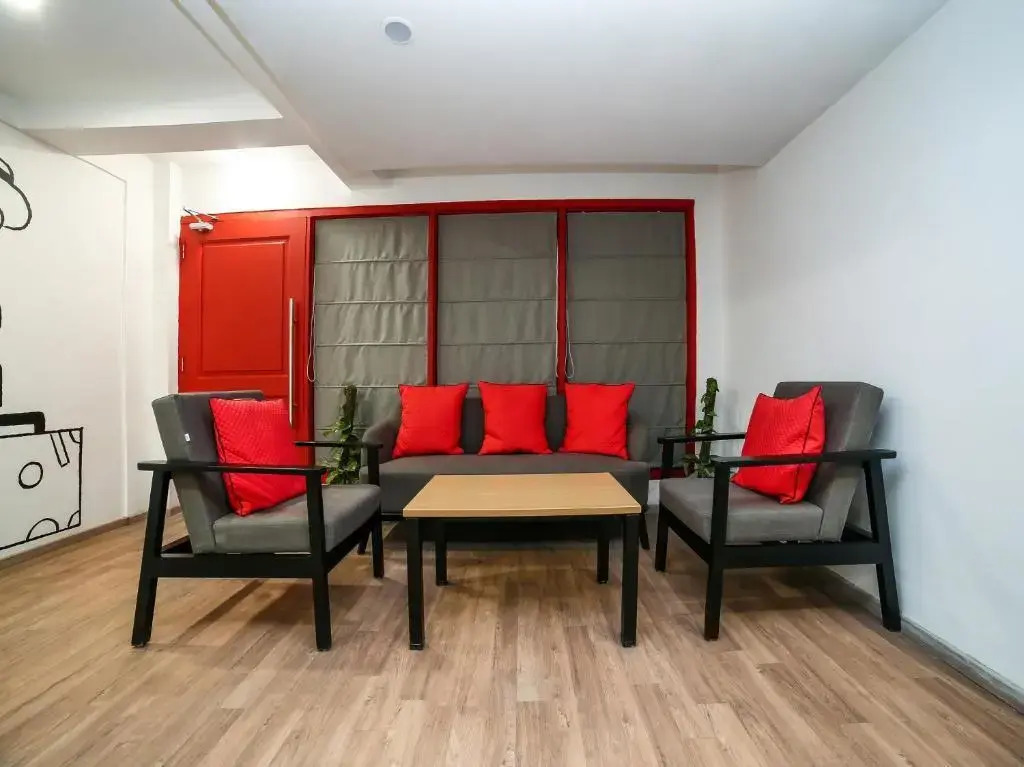 OYO Townhouse 055 Sohna Road Uppal Southend 1