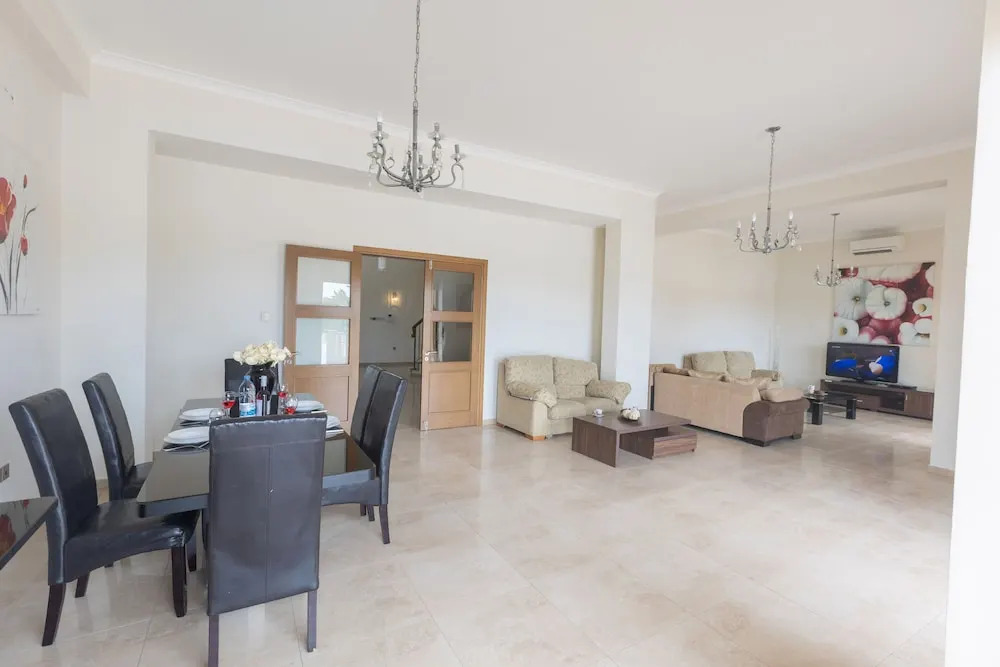 Protaras Holiday Villa Pa7 Private 7 Bedroom villa