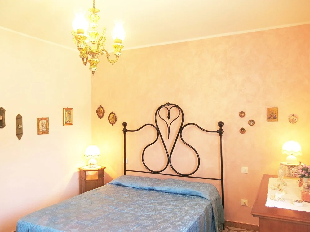 Dolly - con giardino a 250 mt dal mare
