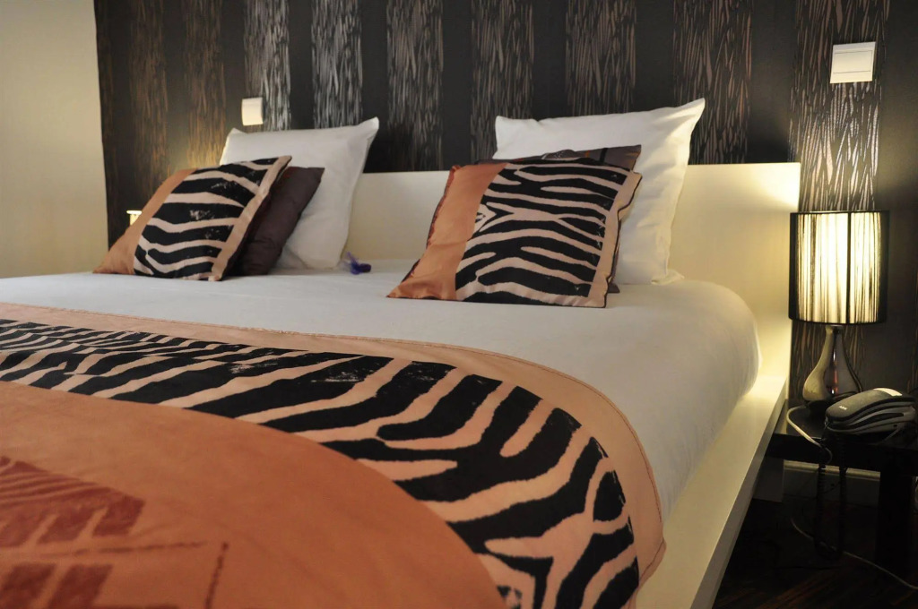 Hotel M
