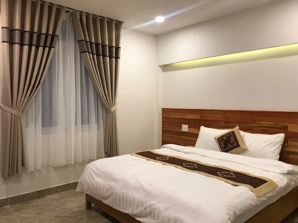 Tata 2 Hotel