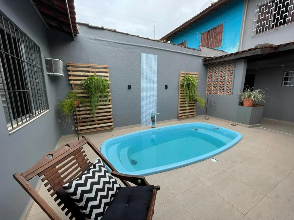 Casa frente ao mar/pé na areia no Indaiá até 18 pessoas