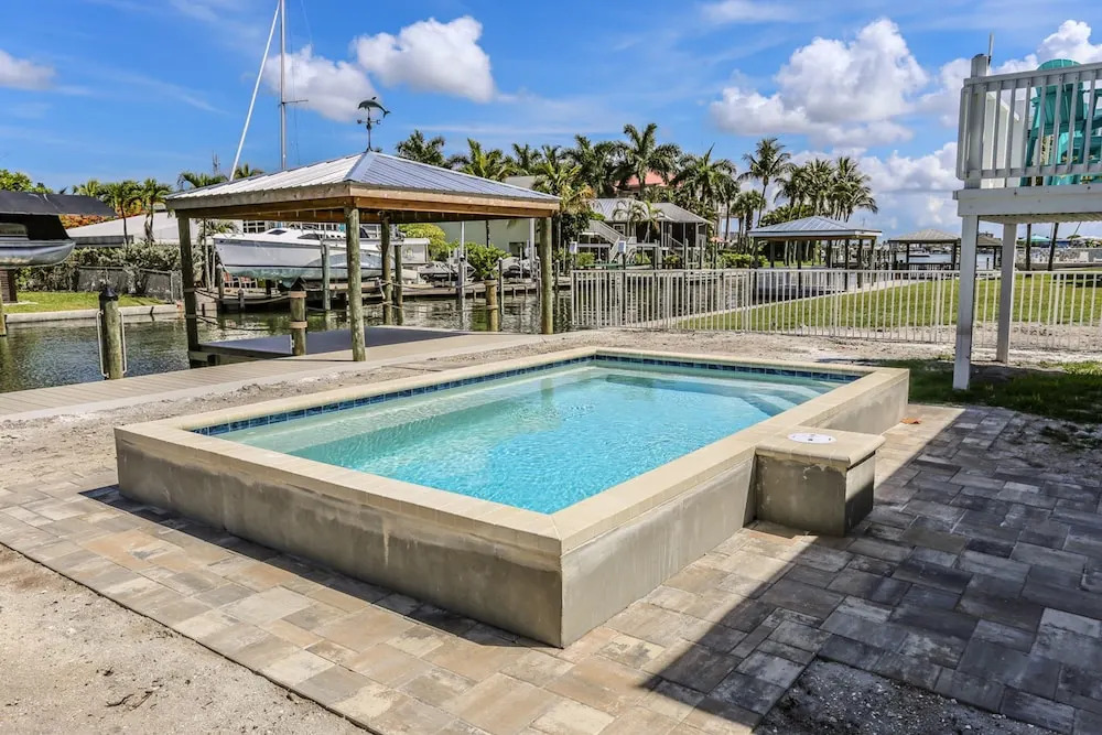 405 Harbor Court Ocean Breeze