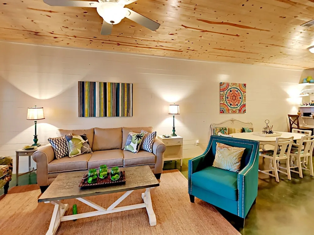 The Commons #702 - Three Bedroom Townhome