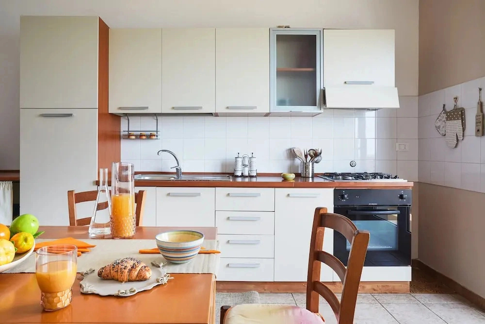 Orizzonte Casesicule, Fantastic Sea View with Balcony and Big Windows, Wi-Fi