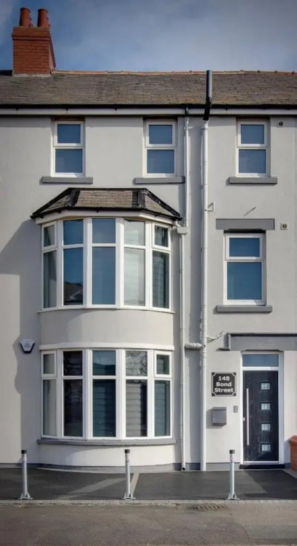 2 Bdrm Sleeps 7 Near Top Attractions Free Parking