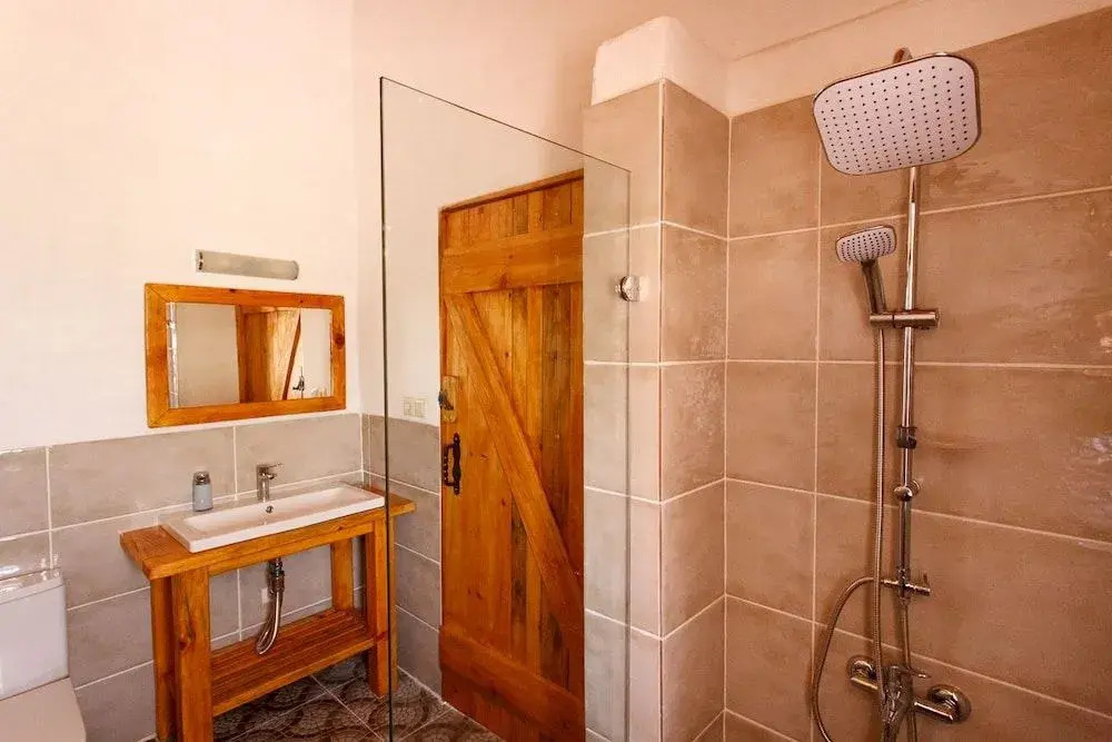 Ionia Guest House