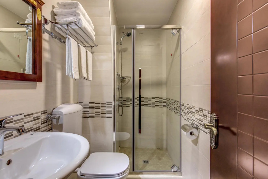 Giusi Rooms - Aetheria Esquilinus Guesthouse