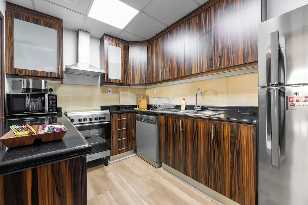 Luxe Marina View Retreat - 2BDRM