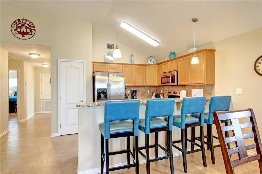 Dolphin House 3 Bedrooms 3 Bathrooms Home