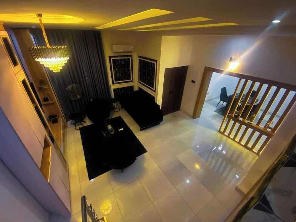 Treasure Court Apartment