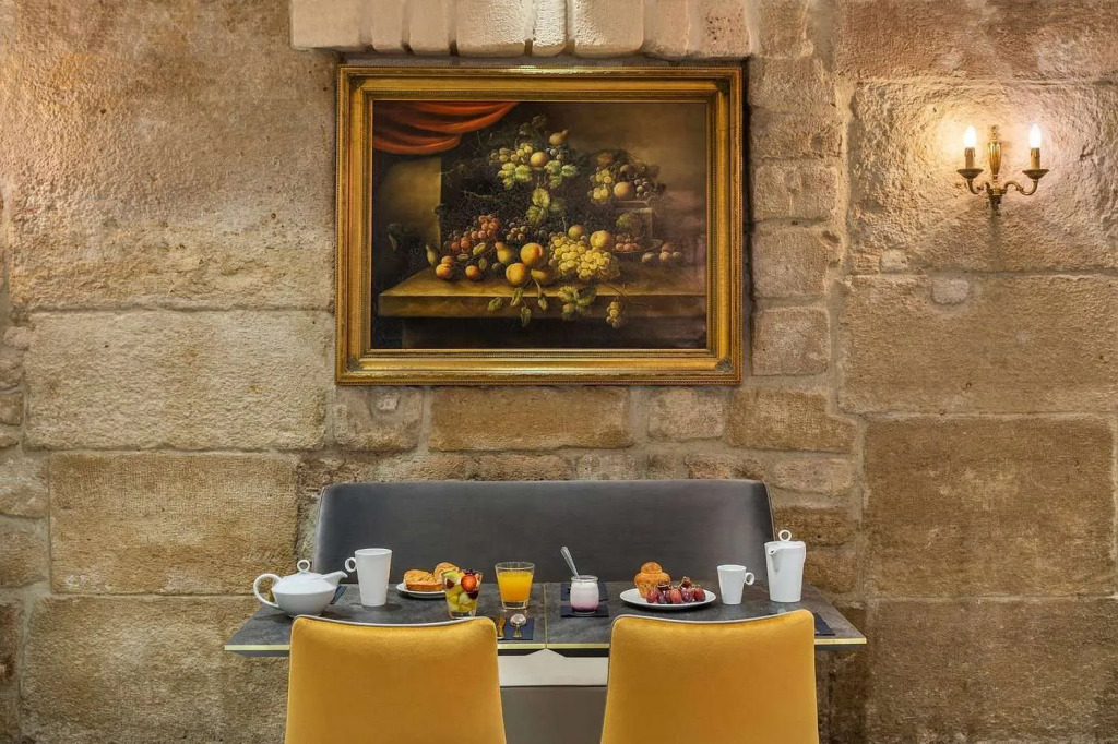 Hotel Ducs de Bourgogne