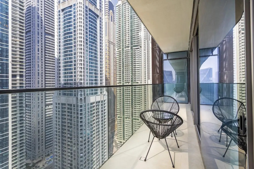 StoneTree - Luxury 2 BR - Prime location