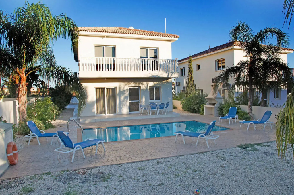 Hara Nissi Beach VIllas