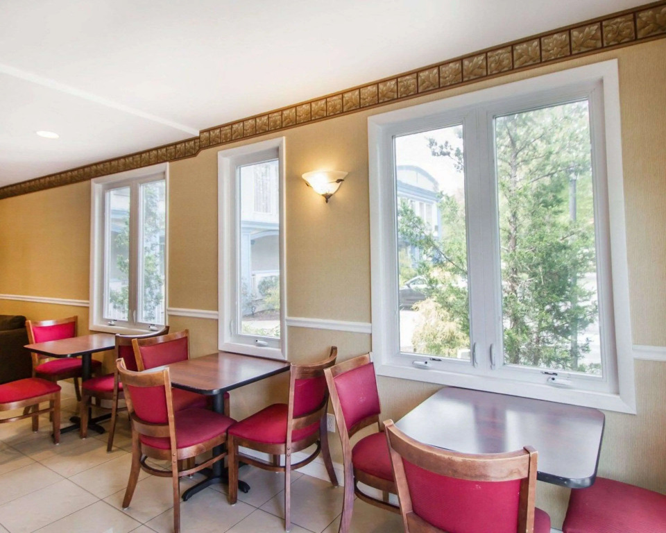 Econo Lodge Inn & Suites Old Saybrook - Westbrook
