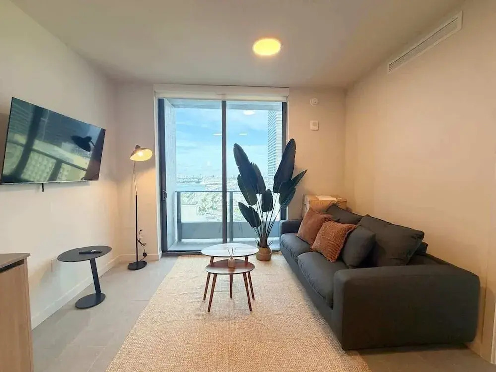 501 First Bayfront