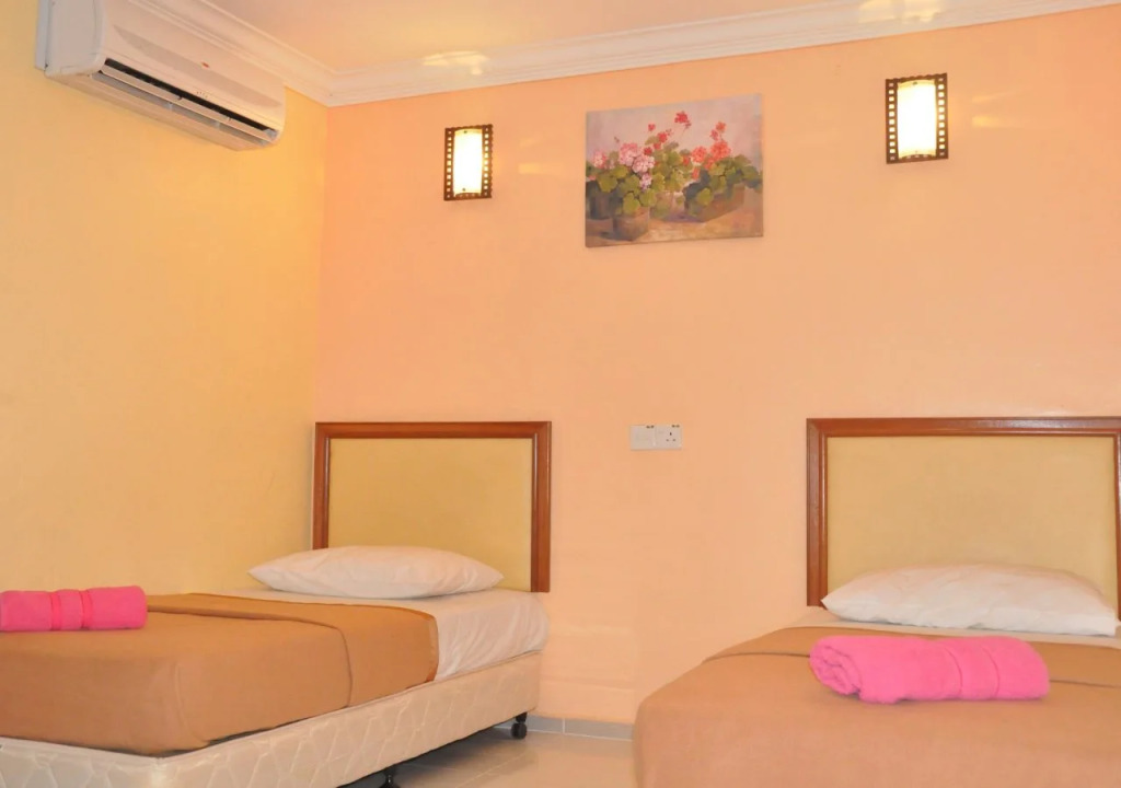 Saujana Hotel And Restaurant