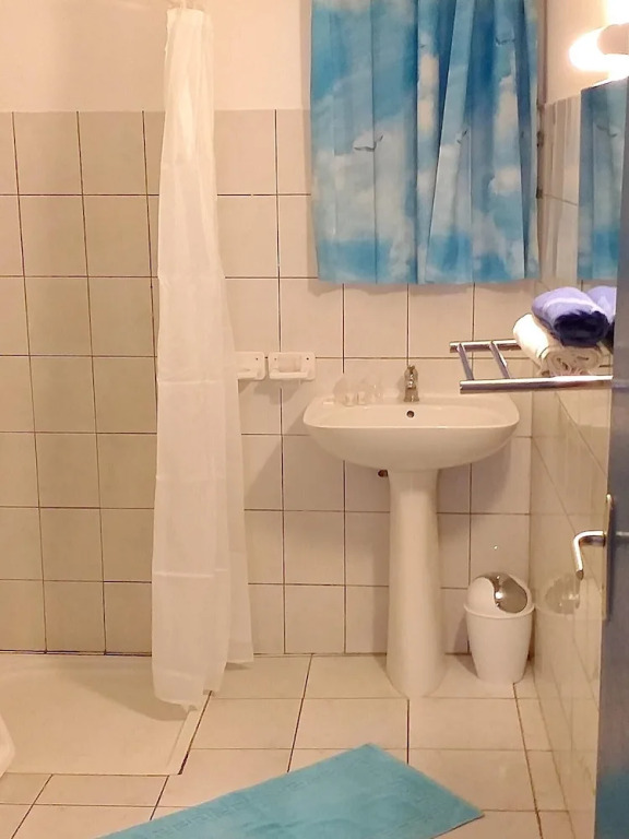 Apartment With one Bedroom in Sainte-anne, With Shared Pool, Enclosed Garden and Wifi - 3 km From the Beach