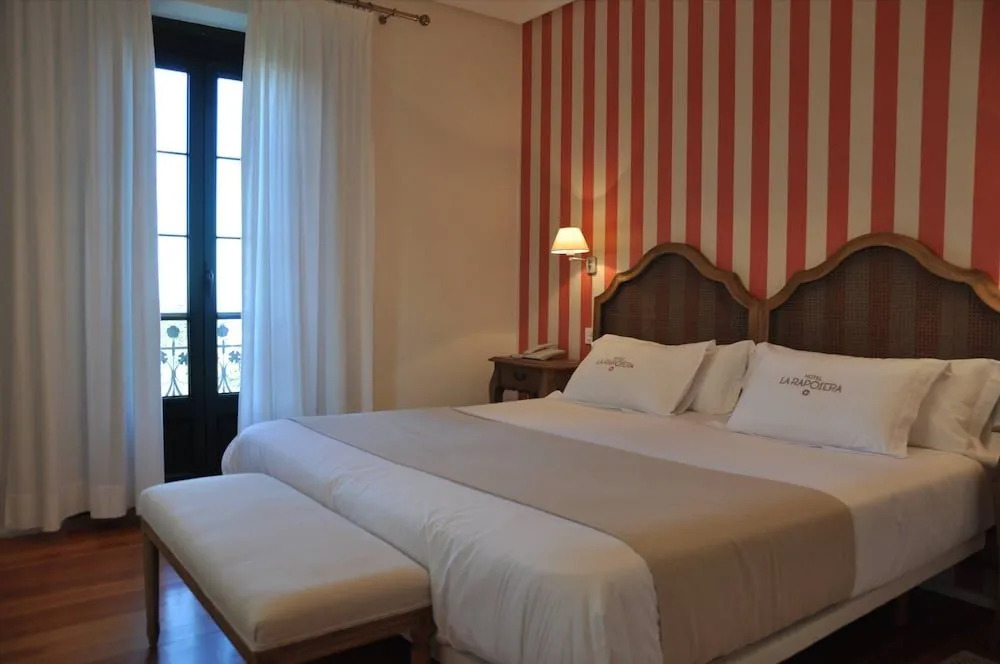 Hotel Rural La Raposera