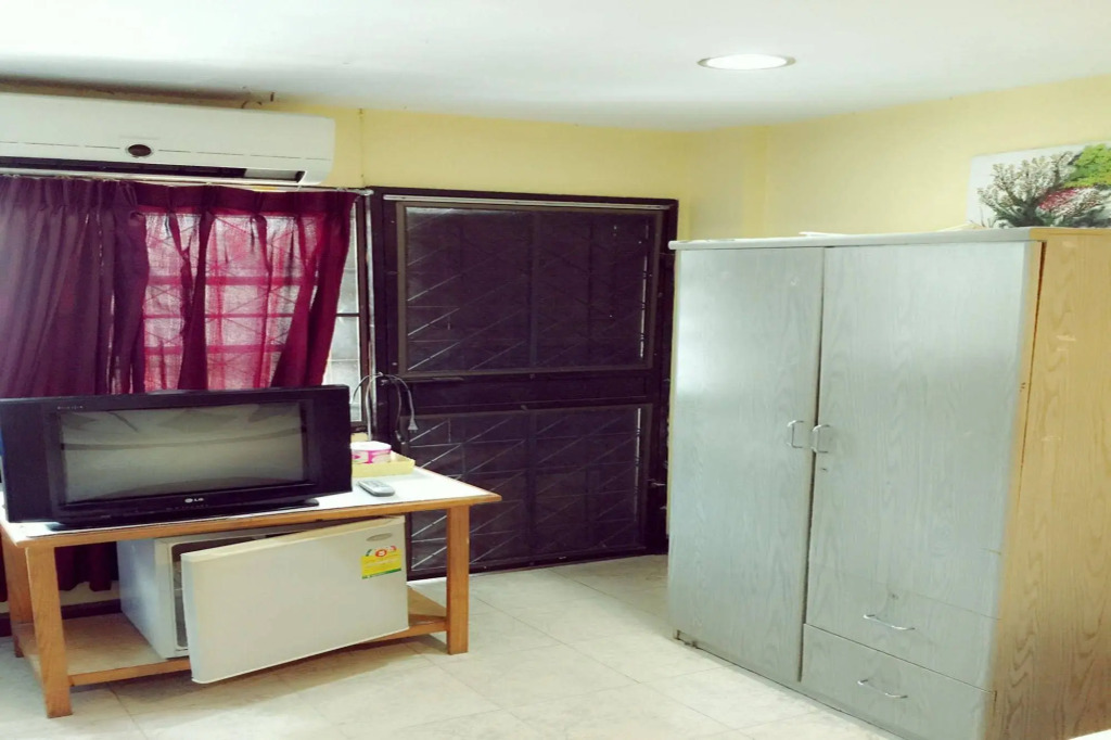Lalit Guesthouse 2