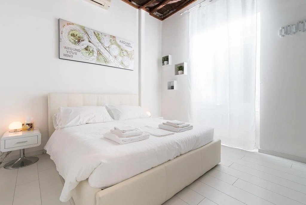 White Ostilia Apartments