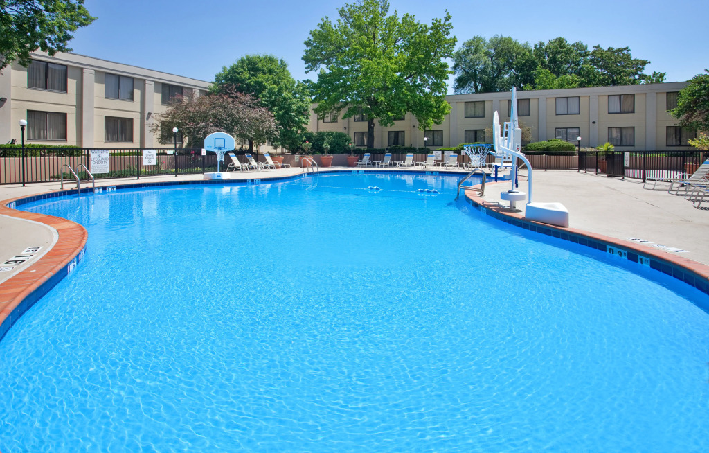 Holiday Inn At The Plaza