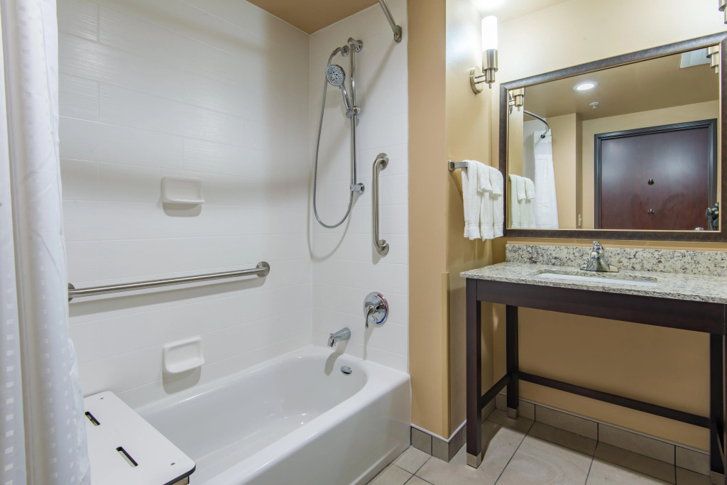 Holiday Inn Salina by IHG