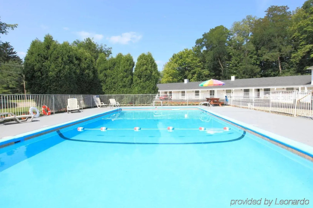 Americas Best Value Inn Jamestown
