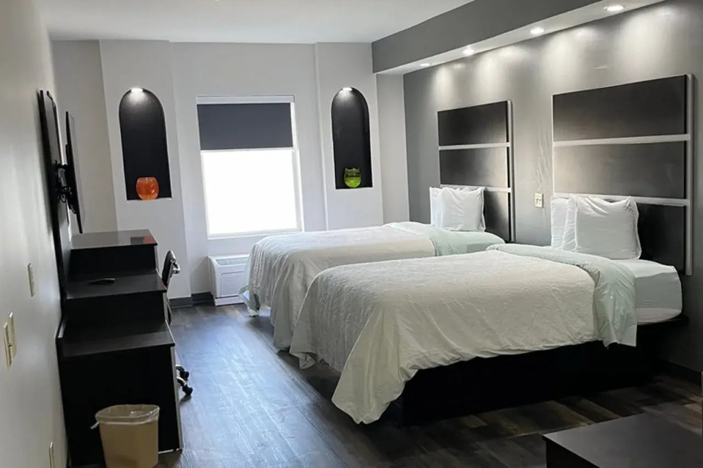 Sonesta Essential Savannah