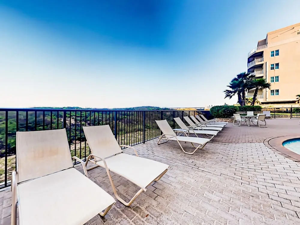 2800 Gulf Blvd Condo Unit 305 2 Bedrooms 2 Bathrooms Condo