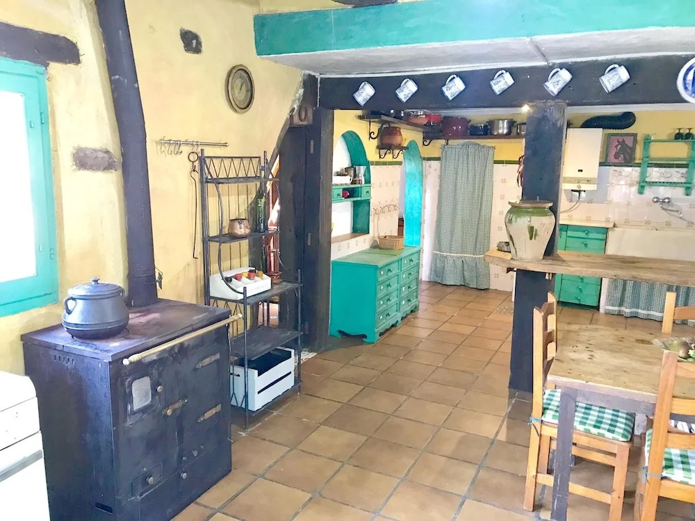 Villa With 4 Bedrooms in Camarena de la Sierra, With Wonderful Mountai