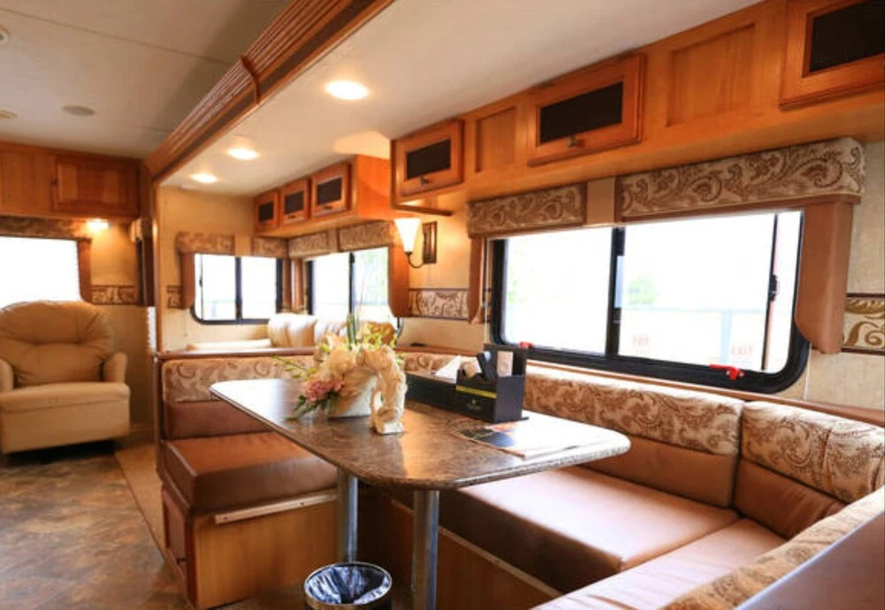 XFY Caravan